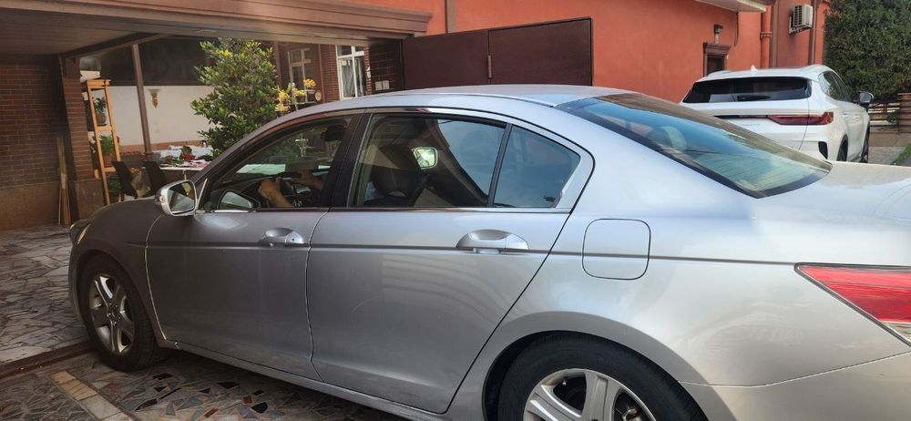Автомобиль Honda Accord