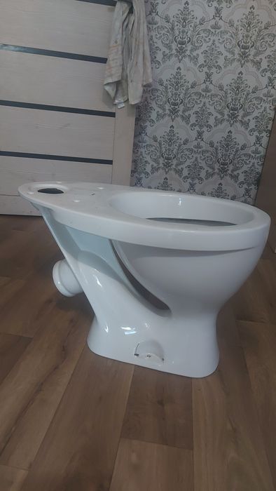 Продам унитаз, в хорошем состоянии