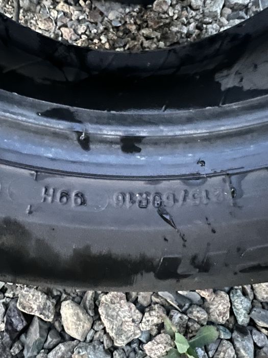 215/60 16 BFGoodrich g-Force Winter2