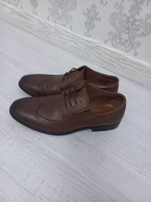 Продам туфли (броги)