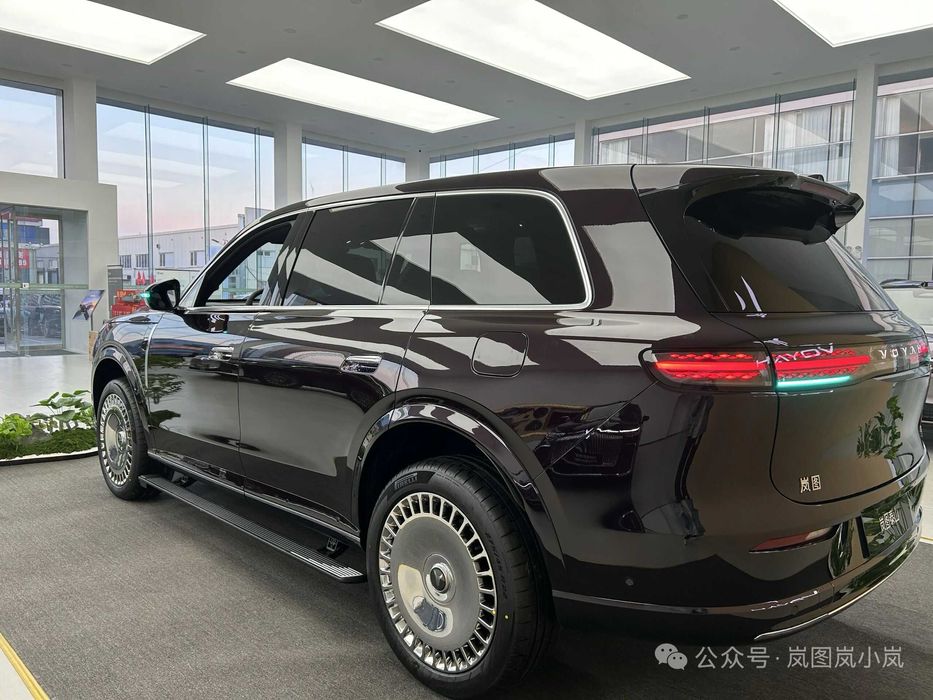 VOYAH Taishan конкурент Li9 и ZEEKR 9X