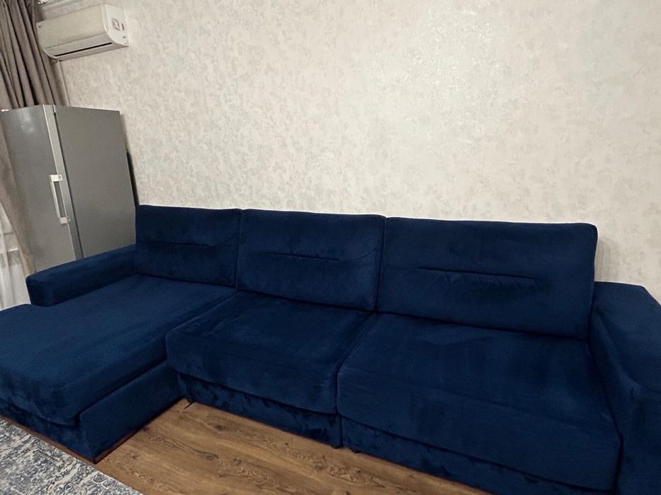 Продам уголовой диван