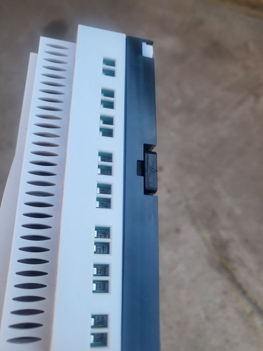 Dispzitiv  /Releu Schneidr Rlectric