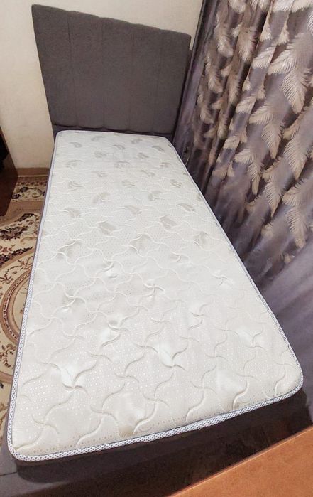 Односпальная кровать