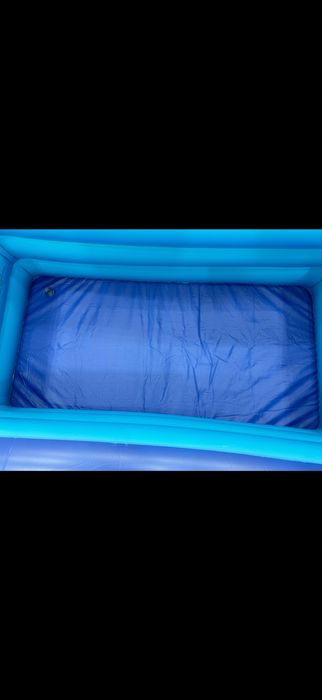 Бассейн детский надувной с насосом в комплекте