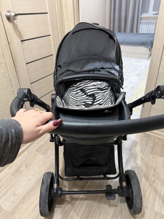 Продам коляску трансформер