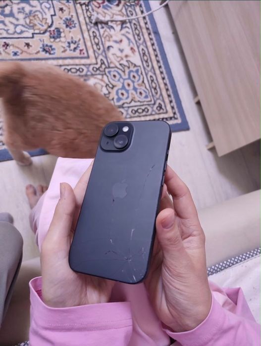 Iphone 15 128 гиг.
