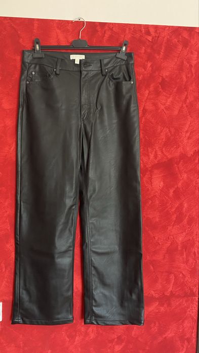 Pantaloni  negri de piele 42 H&M
