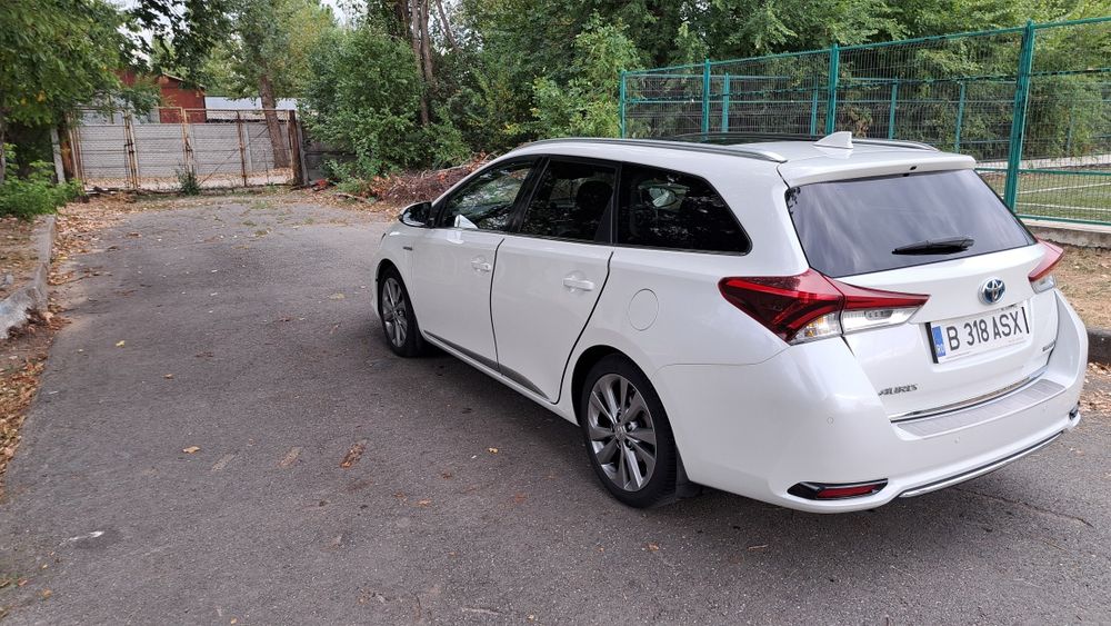 Vând Urgent Toyota Auris Hibrid 2018 cu GPL
