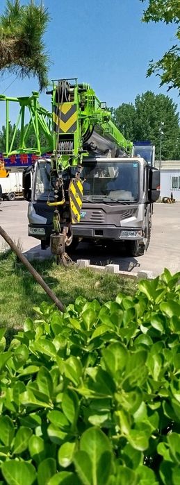 Avtokran zoomlion 25T