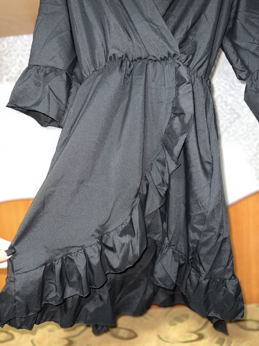 Vand rochie scurta marimea M