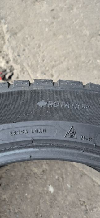 4 anvelope iarna Michelin 275/45/20.Pretul este pe bucata.