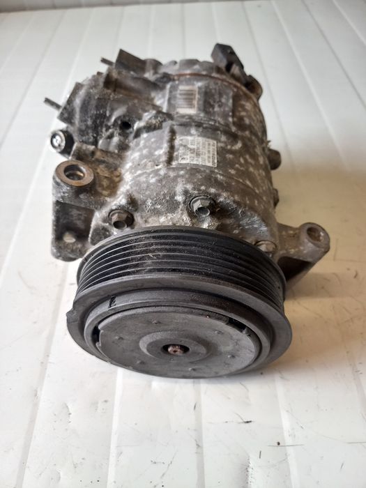 Компресор климатик Vw Golf 5 1.4i
