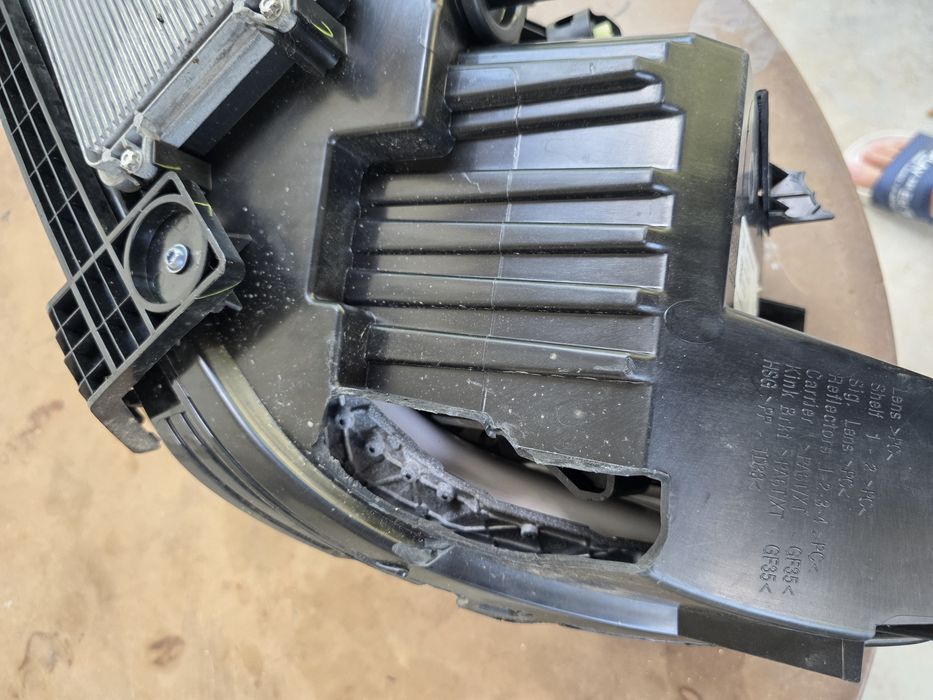 Tesla model X 2022 LED десен фар