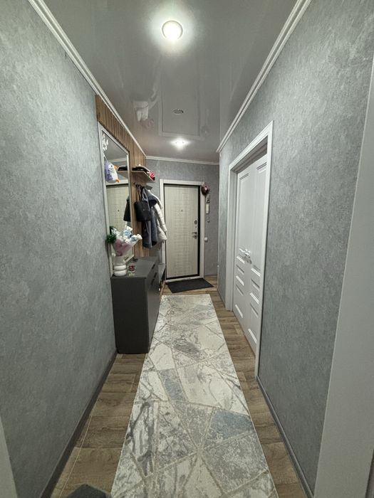 Продам улучшенную 2х ком квартиру