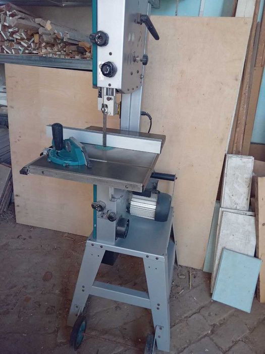 MAKITA LB1200F  Пила ленточная -220 В