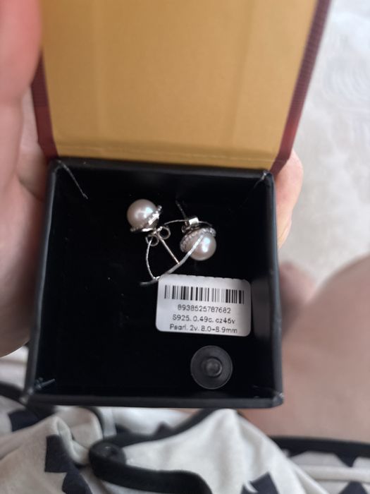 Продам кольцо и серьги