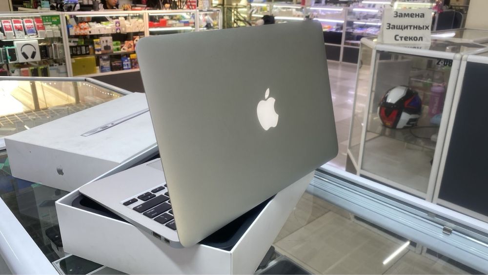 Macbook Air Core i5