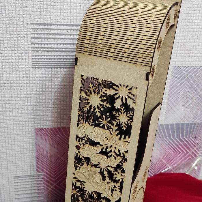 Продам подарочные коробки