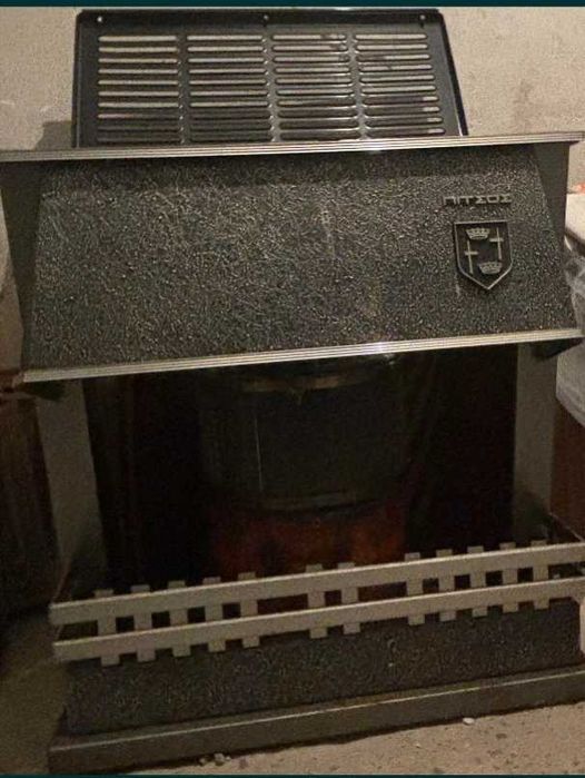 Продавам печка тип камина за декорация