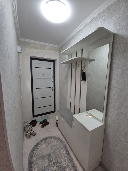 Бір бөлмелі үи сатылады