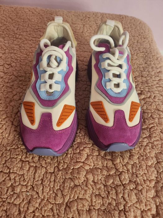 Дамски маратонки естествена кожа