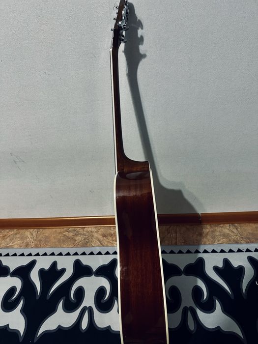 Продам гитару greg bennett