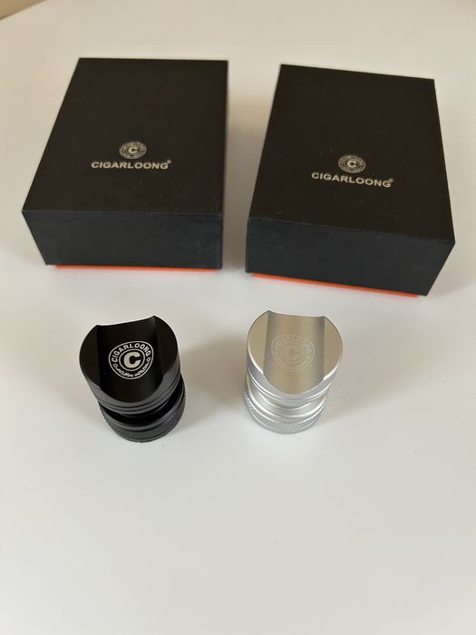 Метална поставка за пури CigarLoong – компактна, 2 цвята, кутия
