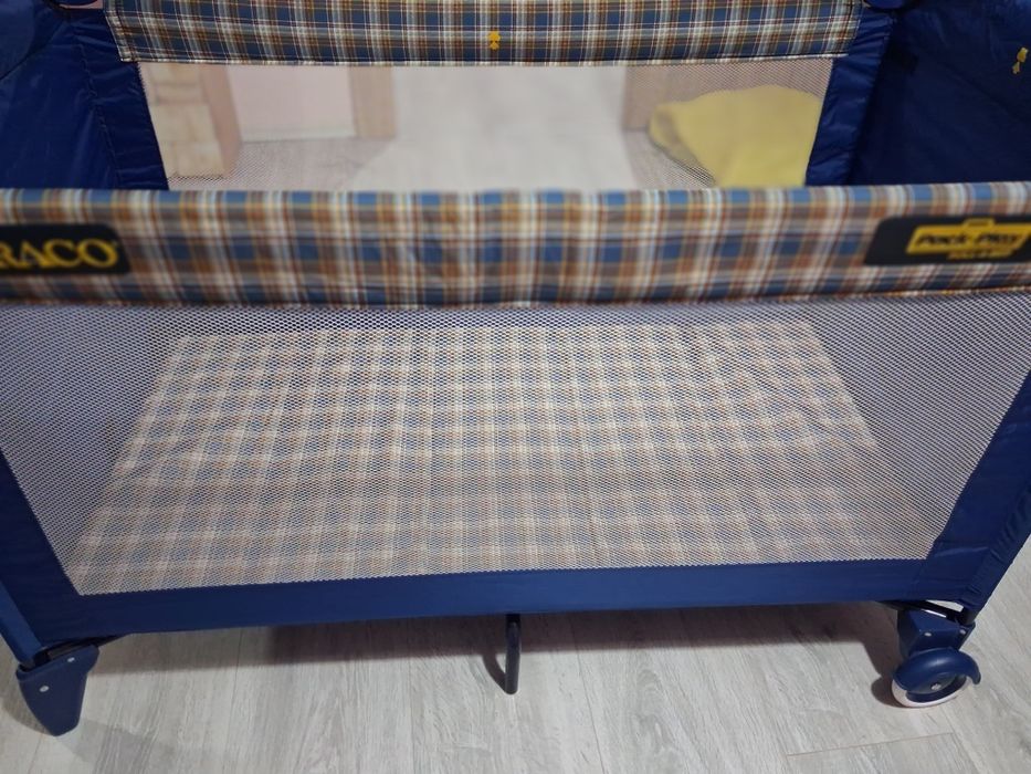 Pătuț pliabil Graco
