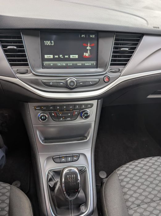 Opel Astra K 2017- posibilitate rate