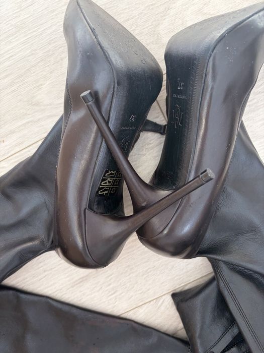 Alexander McQueen  Оригинални 37 номер