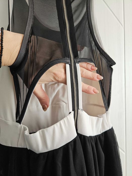 Дамски елегантни рокли