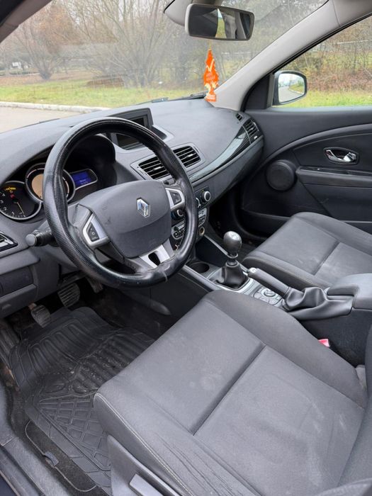 Vand Renault Megane 3 Hatchback 1.5 dci
