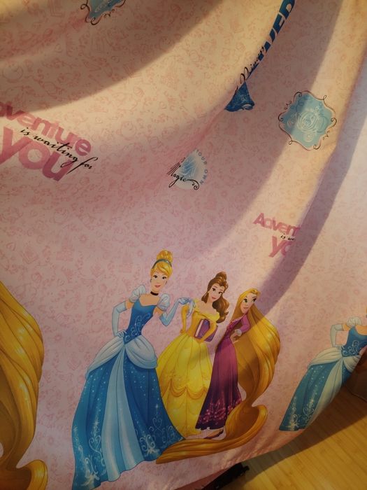 Perdea + draperie și lustră disney, stare impecabila