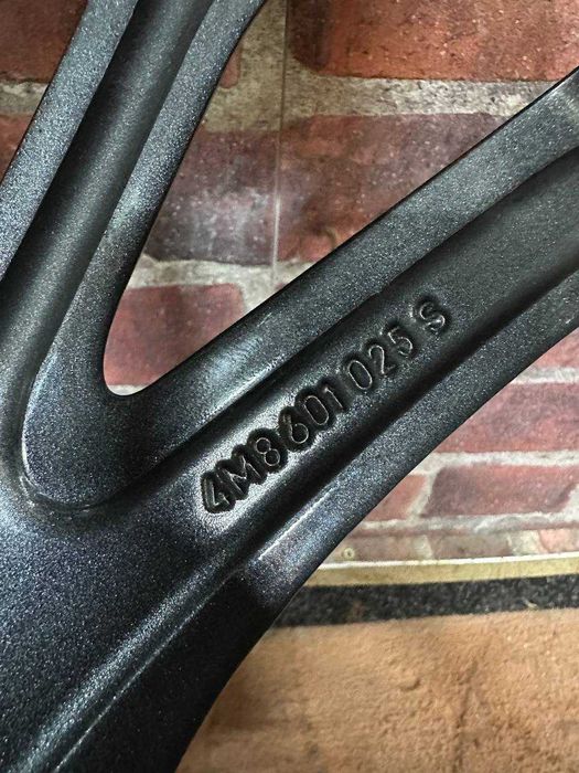 Janta AUDI Q7 Q8 j10 285 45 R21 Hankook