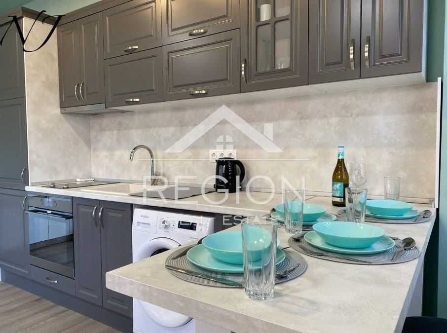 Дава се под наем Двустаен апартамент в Варна, Гръцка махала - 66 кв.м за 780 € - Снимка #1