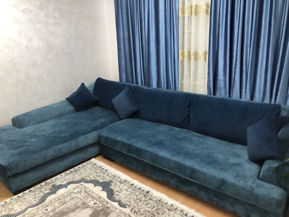 синий диван-трансформер