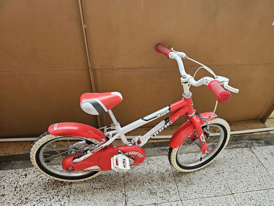 Продавам детски велосипед drag 16 цола.