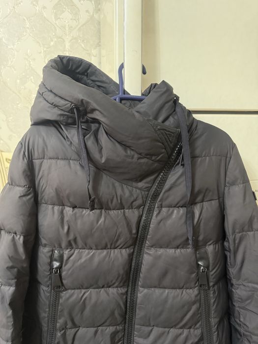 Женская зимняя куртка б/у