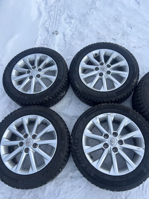 Продается шина вместе с дисками