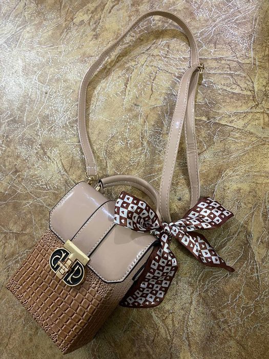 Сумка новый в отличном состоянии