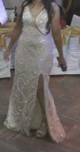 Официална Рокля ...