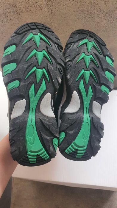 Зимни обувки за момче, номер 32