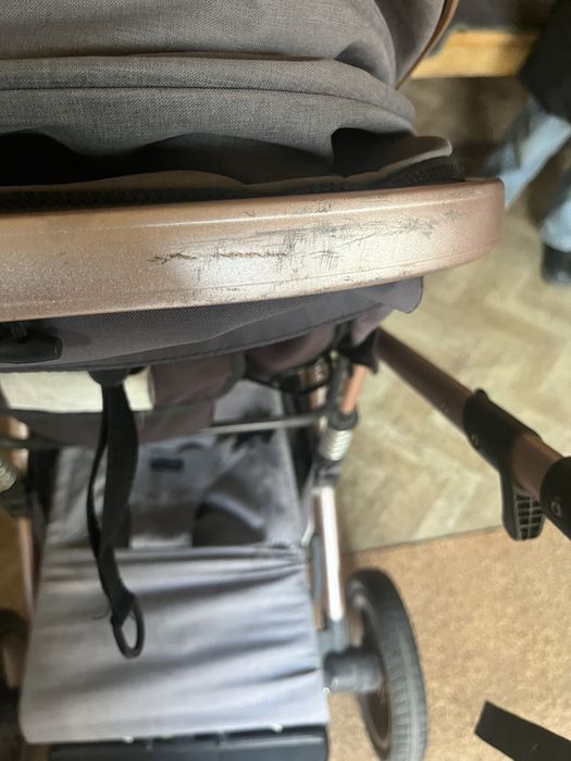 Коляска детская, подарок отдам шизлонг