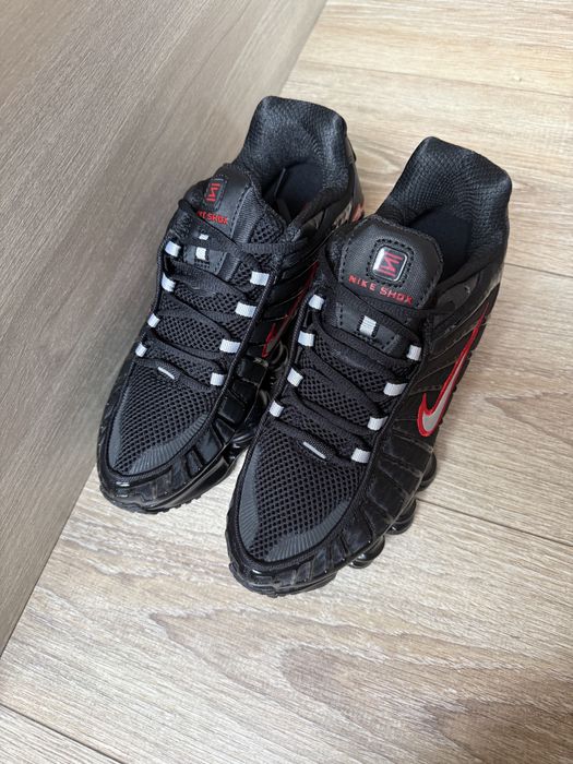 Nike Shox TL Black/ Red