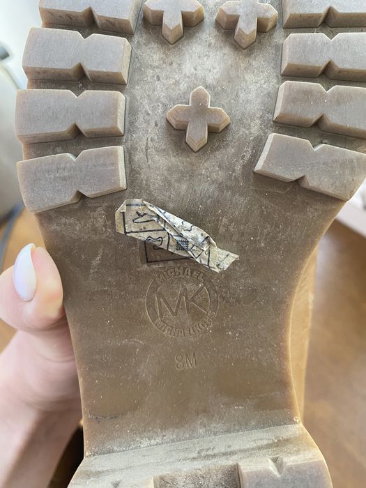 Продам ботинки Michael Kors
