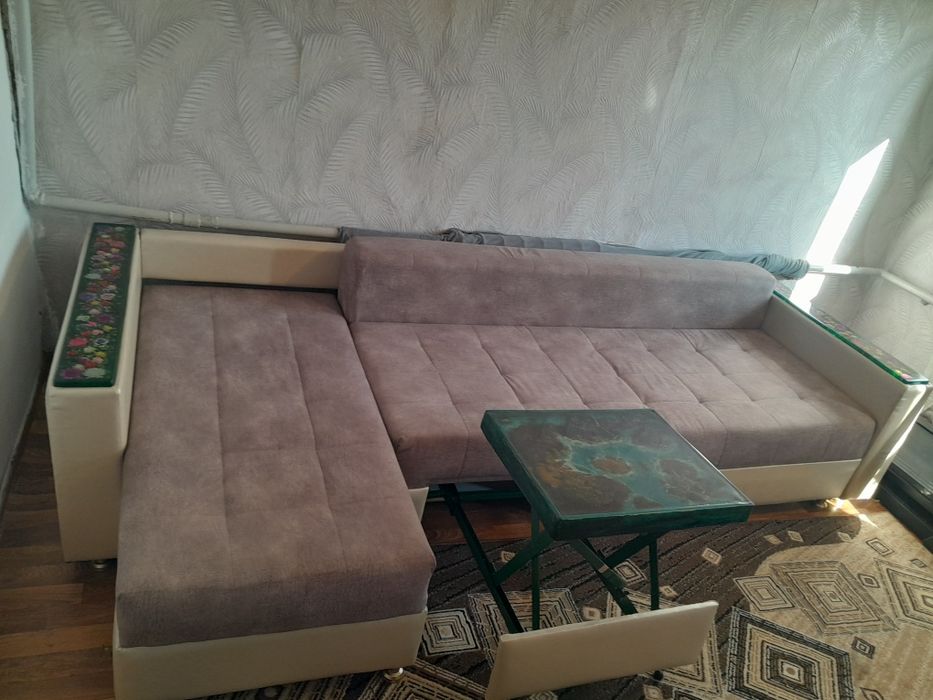 Угловой диван эксклюзивный