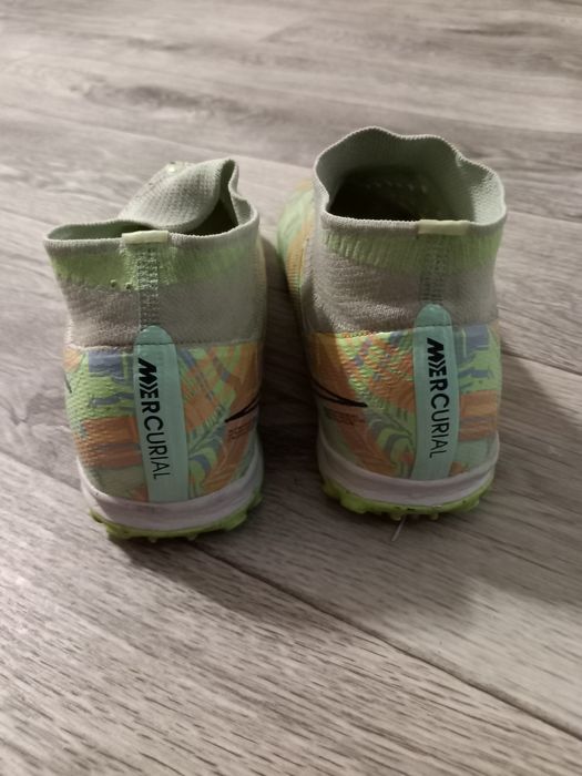 Сороконожки найк,39 размер