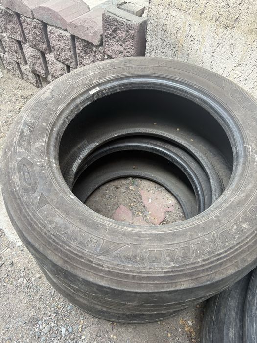 Шины 355/50R22.5