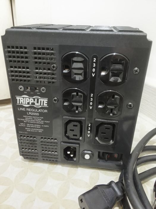 Стабилизатор напряжения Tripp Lite